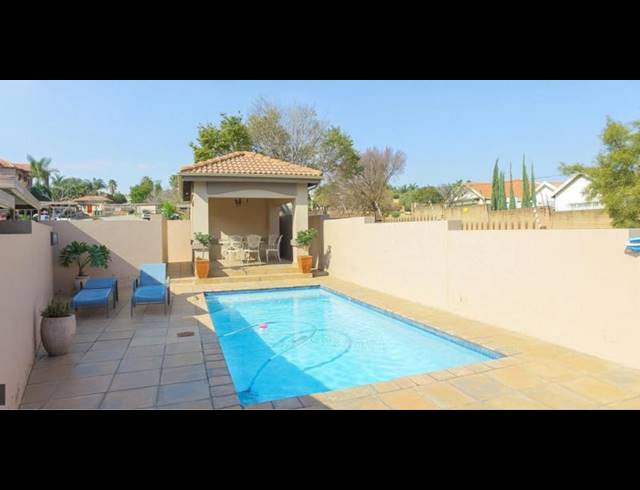 2 BEDROOM APARTMENT FOR SALE IN DOWERGLEN